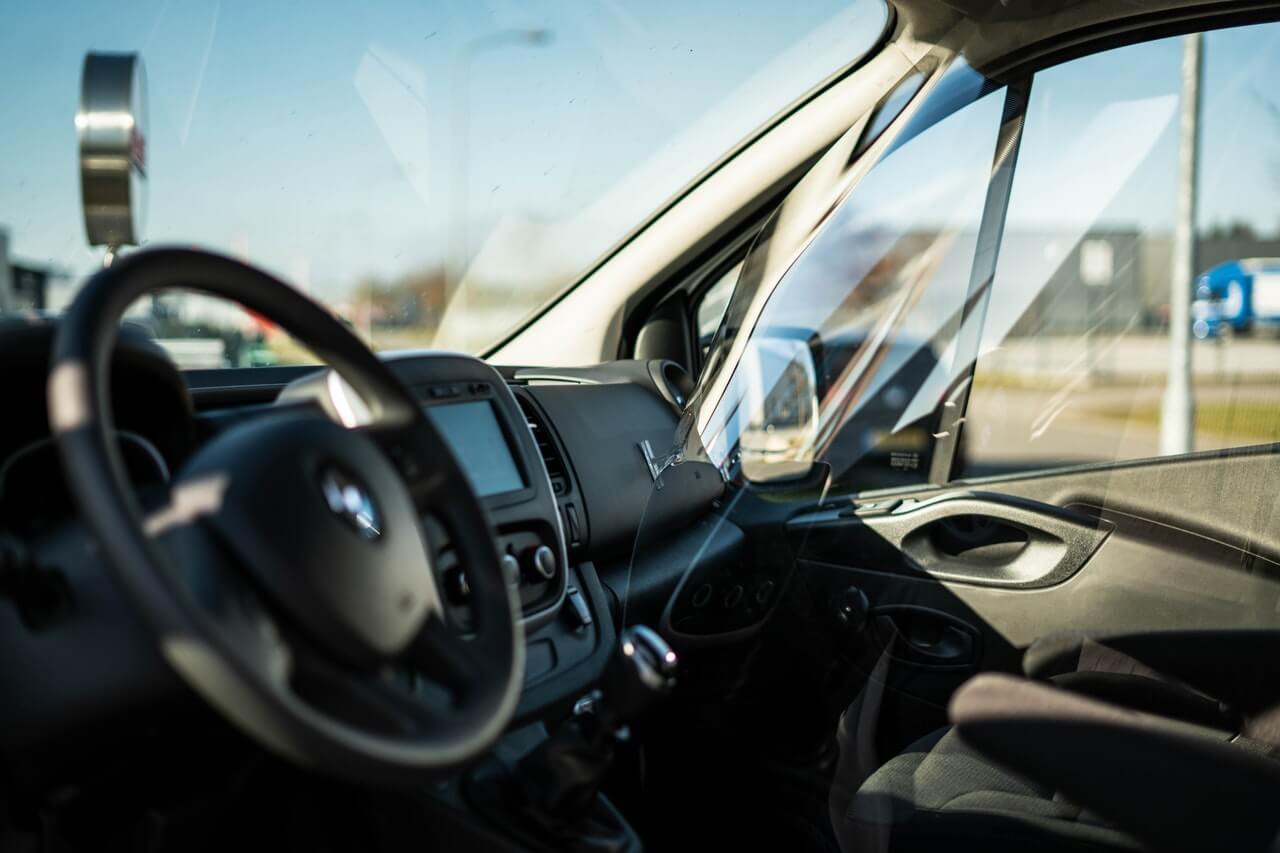 plexiglass car windows